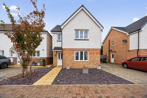 3 bedroom detached house for sale, St. Lawrence Crescent, Maidstone, ME17