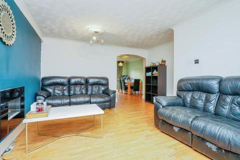 undefined, Hopes Farm View, Leeds, LS10