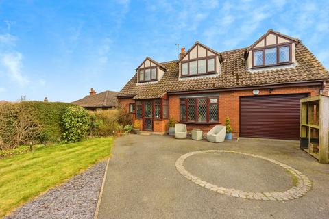 4 bedroom detached house for sale - Gawsworth Road, Macclesfield, SK11