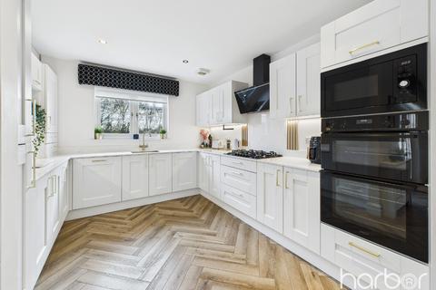 undefined, Heatherbank, Gartcosh, Glasgow, City of Glasgow, G69 8EW