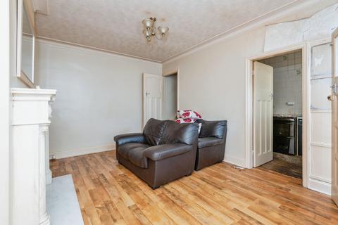 2 bedroom terraced house for sale, Marsden Mount, Leeds, LS11