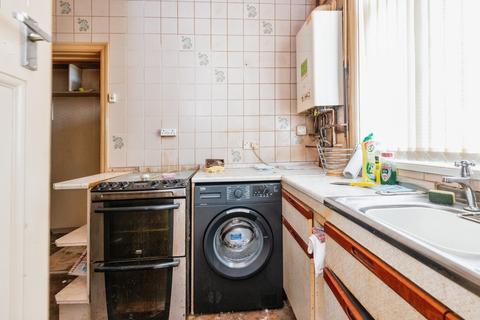 2 bedroom terraced house for sale, Marsden Mount, Leeds, LS11