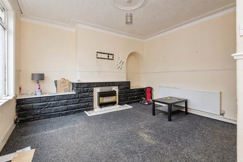 2 bedroom terraced house for sale, Longroyd Avenue, Leeds, LS11