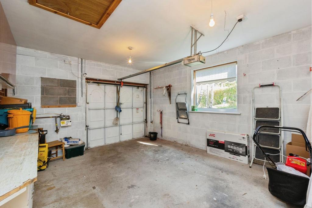 Integral Garage