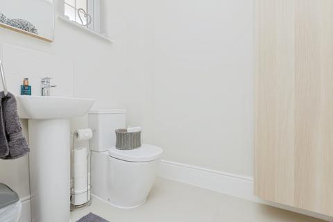 3 bedroom detached house for sale, Farnley Road, Leicester, LE5