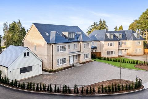 undefined, Park View Road, Caterham CR3