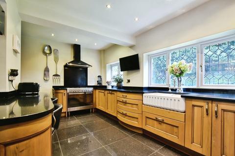 undefined, Handforth Road, Wilmslow, SK9