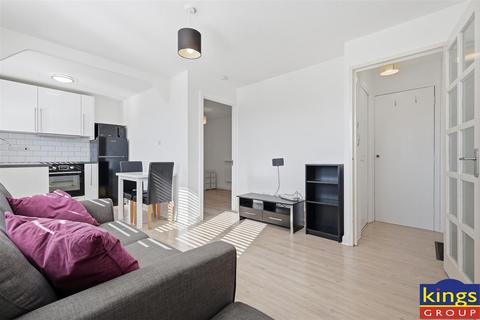 1 bedroom flat for sale, Green Pond Close, London