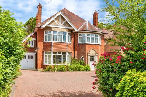 4 bedroom detached house for sale, Bassett Avenue, Southampton, SO16