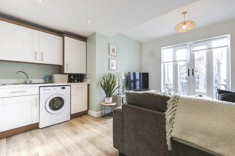 undefined, Far Highfield Close, Idle, Bradford, West Yorkshire, BD10
