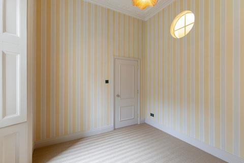 2 bedroom maisonette to rent, Sussex Gardens, Paddington, W2