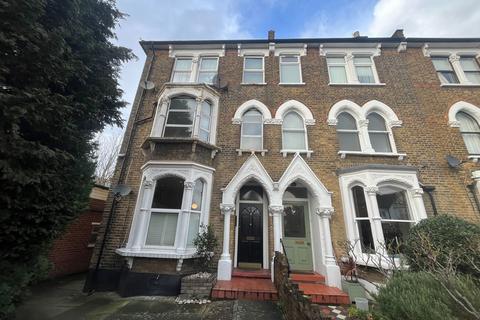 2 bedroom flat for sale - Fortis Green, London N2