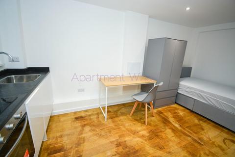 1 bedroom flat to rent, Studio C  Edwin Street    (Canning town), London, E16