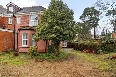 5 bedroom semi-detached house for sale, Oatlands Avenue, Weybridge, KT13