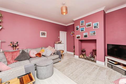 2 bedroom terraced house for sale, Woodland Crescent, Leeds, LS26