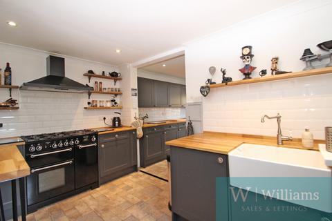 3 bedroom detached house for sale, Jubilee House, Red Road, Wootton Bridge, Ryde, Isle of Wight