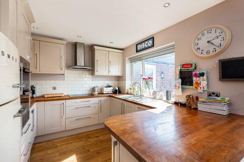 4 bedroom bungalow for sale, Cherry Wood Crescent, Fulford, York, YO19