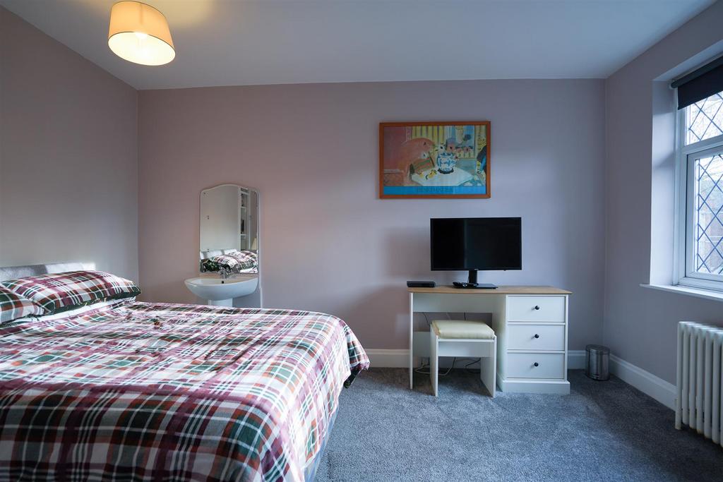 22 Warwick Place-14.jpg