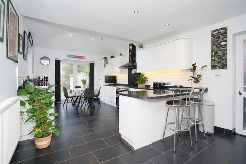 undefined, Warwick Place, Leamington Spa