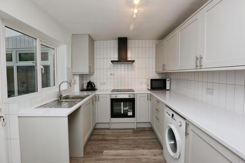 2 bedroom end of terrace house for sale, Fry Close, Southampton, SO31