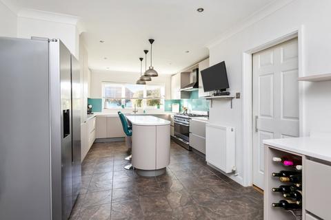 5 bedroom detached house for sale, Golden Avenue, East Preston, BN16