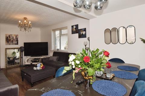3 bedroom detached bungalow for sale, Tennis Court Drive, Leicester, LE5