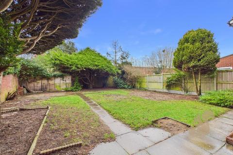 3 bedroom detached house for sale, Viceroy Close, Colchester