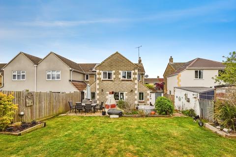 4 bedroom semi-detached house for sale, Downham Mead - Monkton Park, Chippenham, SN15
