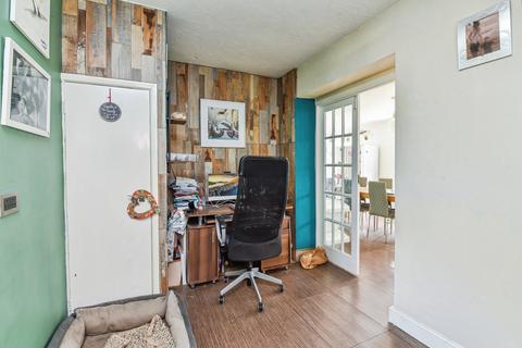 4 bedroom semi-detached house for sale, Downham Mead - Monkton Park, Chippenham, SN15