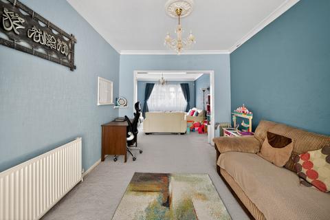4 bedroom semi-detached house for sale, Chadwell Heath Lane, Romford, RM6