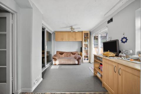 4 bedroom semi-detached house for sale, Chadwell Heath Lane, Romford, RM6