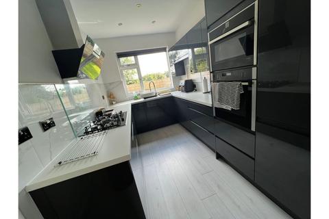 4 bedroom semi-detached house for sale, Spencefield Lane, Leicester, LE5