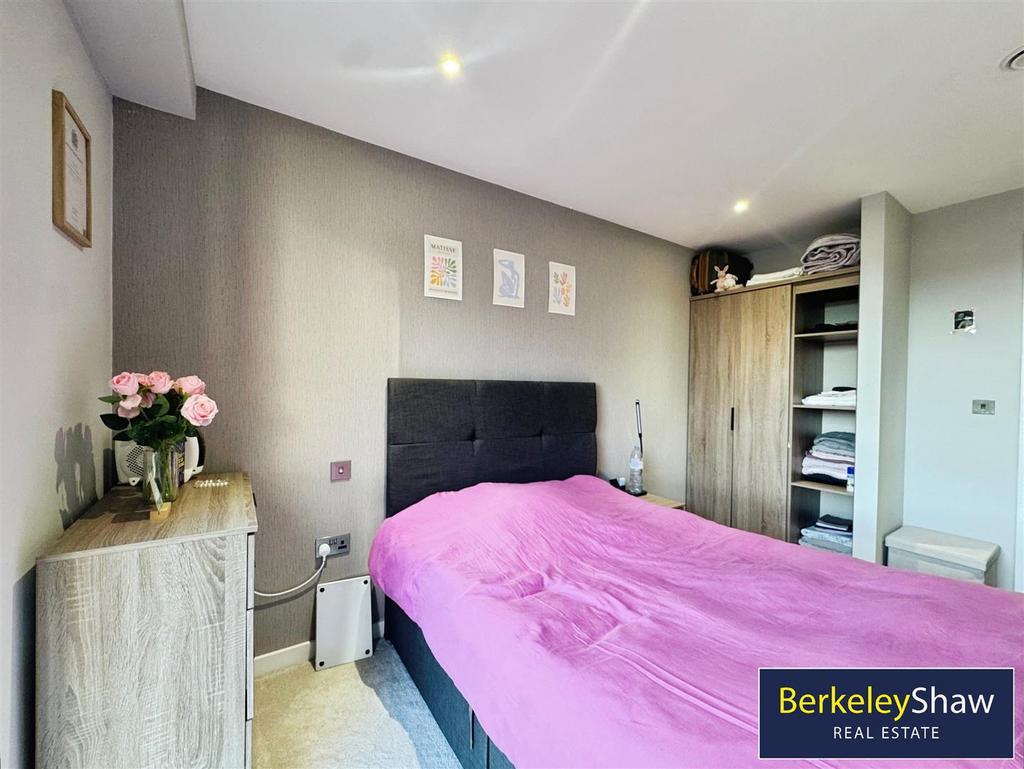 Bedroom (2)
