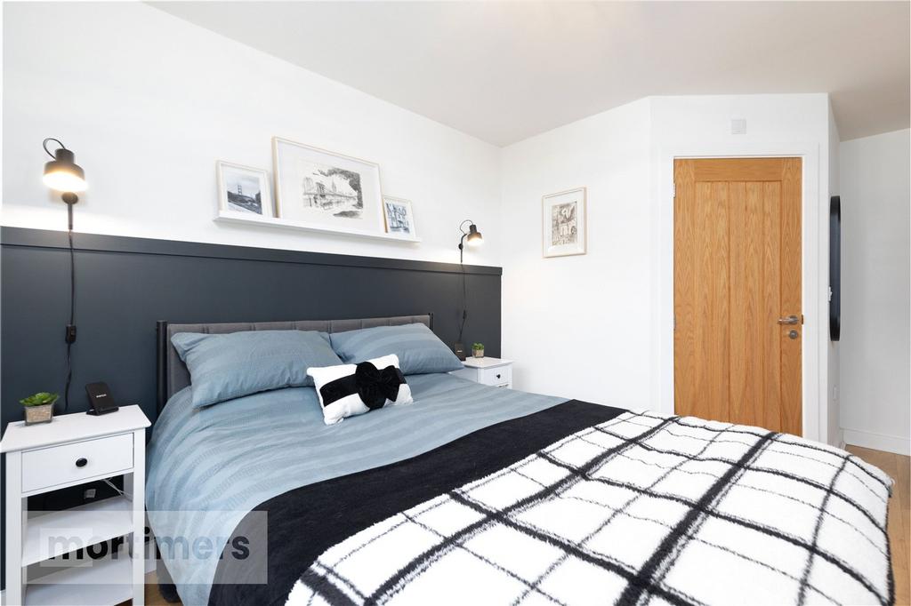 Main Bedroom