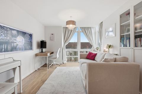 2 bedroom flat for sale, Fairlead House, London E14