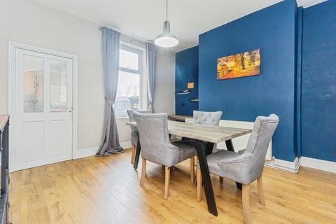3 bedroom end of terrace house for sale, Hadfield Road, Glossop, SK13
