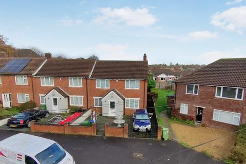 3 bedroom semi-detached house for sale, Holly Close, Southampton, SO31