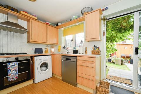 3 bedroom terraced house for sale, Augusta Close, Swindon, SN25
