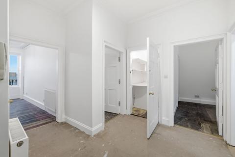undefined, 18 3F1 Gardners Crescent, Edinburgh, EH3