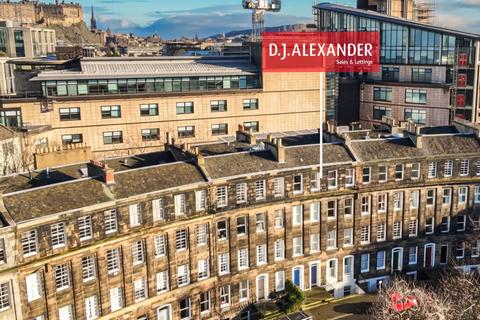 18 3F1 Gardners Crescent, Edinburgh, EH3