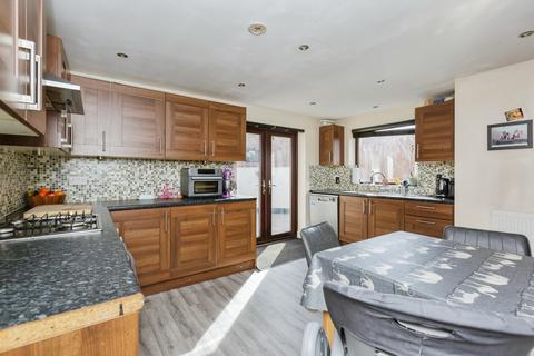 undefined, Avebury Avenue, Leicester, LE4
