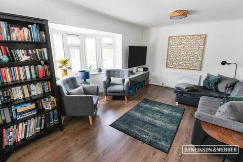 undefined, Churchfields, West Molesey KT8