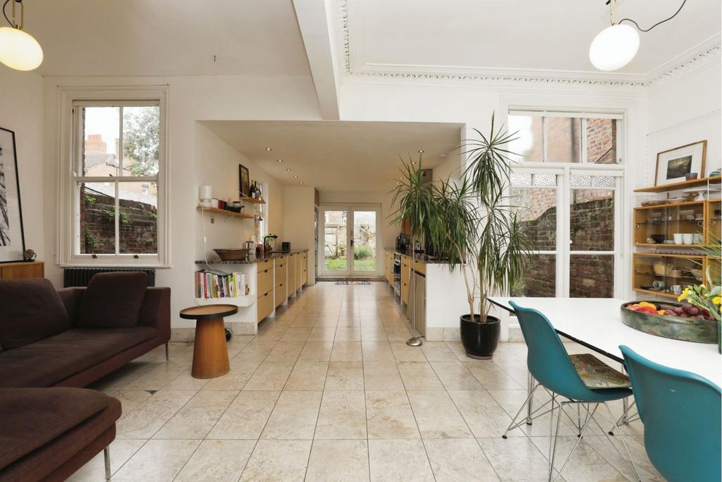 Kitchen/Family Room
