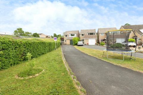 4 bedroom detached house for sale, Brakspear Drive, Corsham, SN13