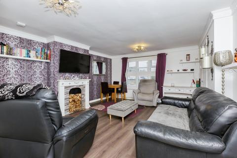 3 bedroom end of terrace house for sale, Kinross Avenue, Leicester, LE5