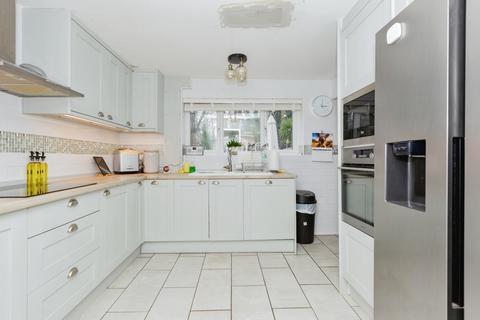 3 bedroom end of terrace house for sale, Kinross Avenue, Leicester, LE5