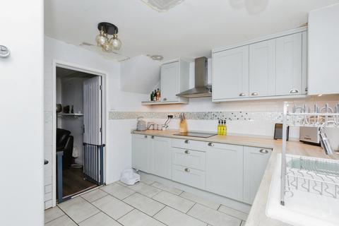 3 bedroom end of terrace house for sale, Kinross Avenue, Leicester, LE5