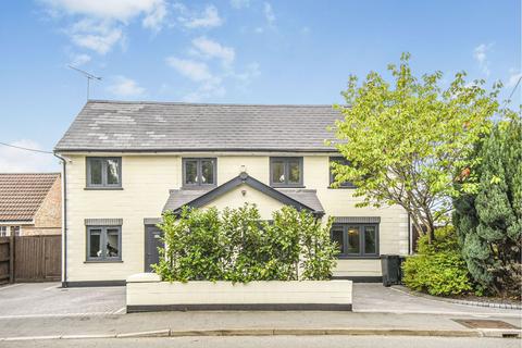 5 bedroom detached house for sale, Chippenham Road, Lyneham, SN15