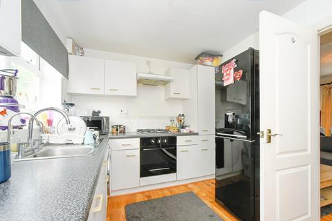 2 bedroom end of terrace house for sale, Dunsford Close, Swindon, SN1