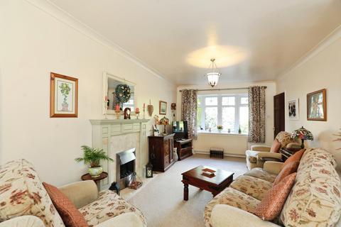 4 bedroom detached house for sale, Jenkinson Close, Newcastle, ST5